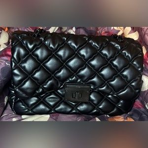 ALDO BLACK QUILTED HANDBAG